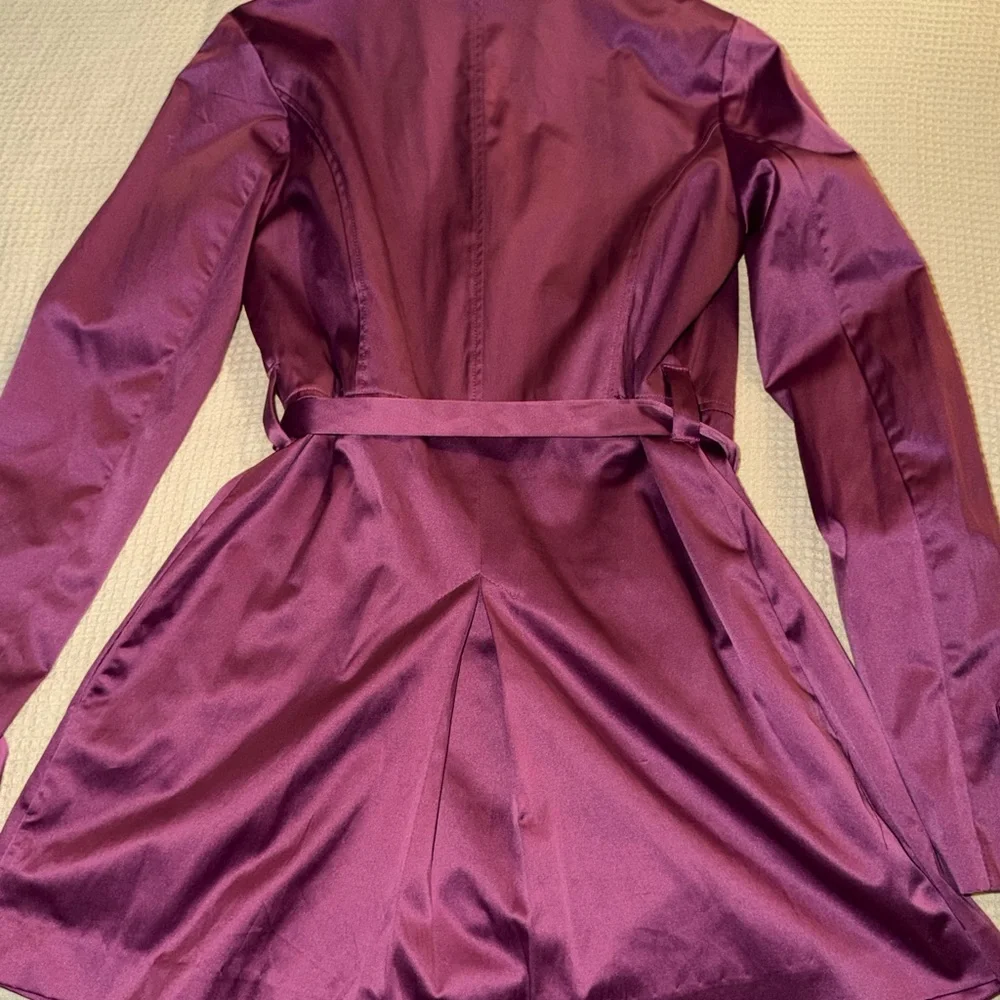 Y2K Isaac Mizrahi Purple Satin Trench Coat – Belted, Size L - Picture 4 of 4